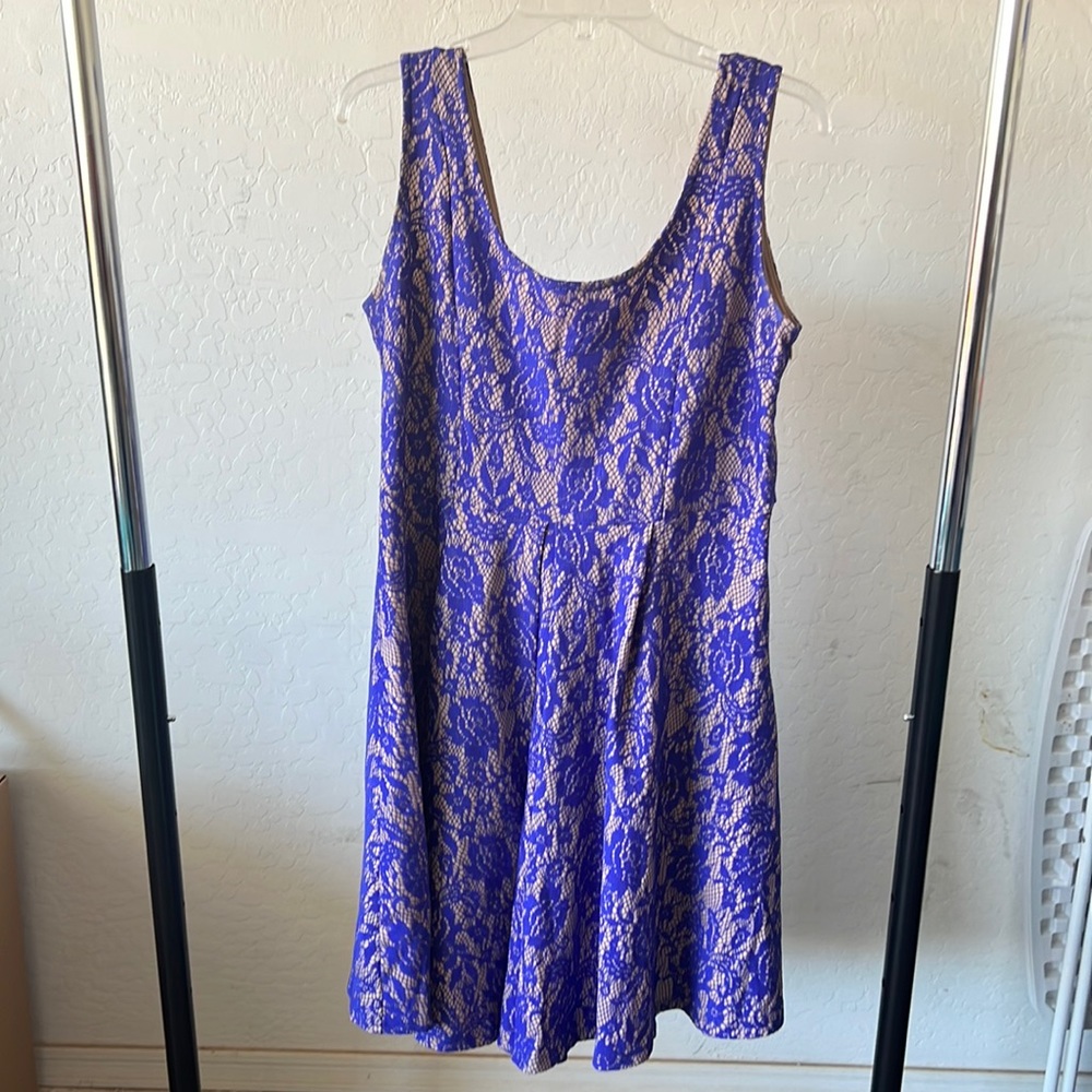 Sleeveless Purple Lace Dress